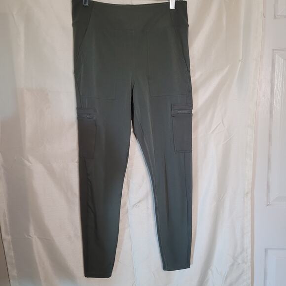 Versatile Avia Green Cargo Pants for Women size medium - Picture 1 of 9